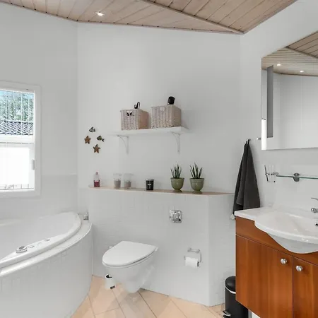 Soelva - 750m From The Sea By Interhome *